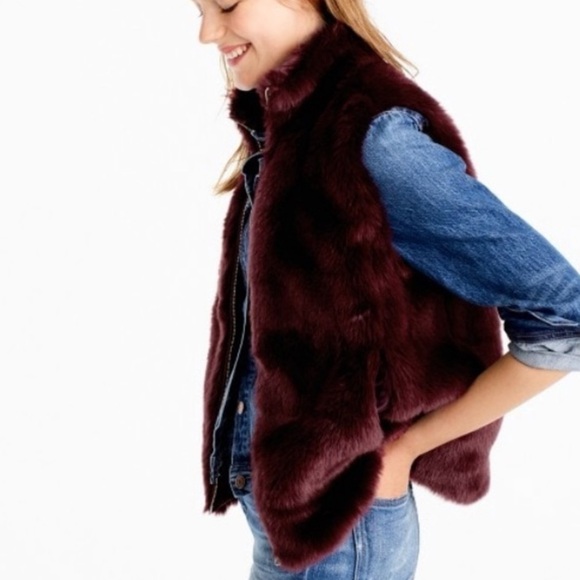 J. CREW | Faux Fur Burgundy Zip Front With Pockets Vest Top Sz. XS - Picture 2 of 5